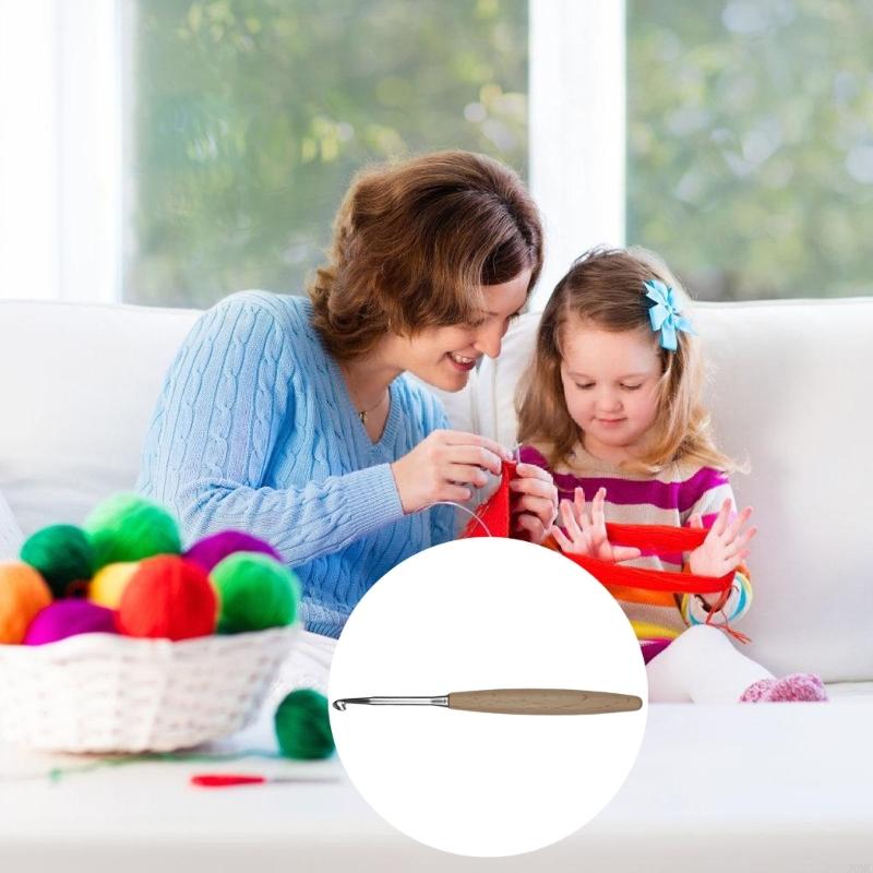 초보자를위한 8Pcs 인체 공학적 크로 셰 뜨개질 후크 - Wooden Crochet Hooks Ergonomic Handle 리뷰 및 가격
